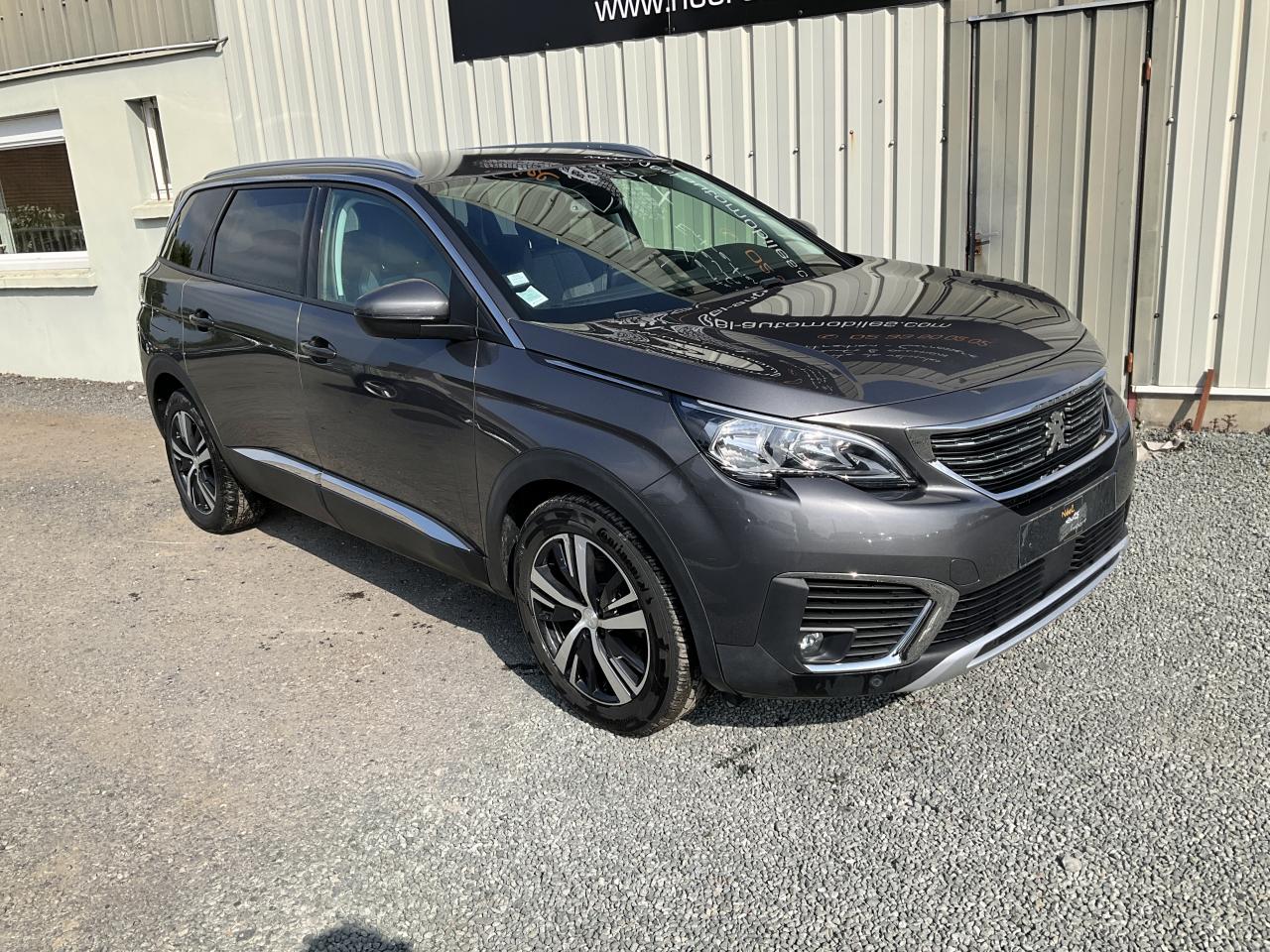 PEUGEOT-5008-ALLURE 1.5 HDI 130 CH 7 PLACES