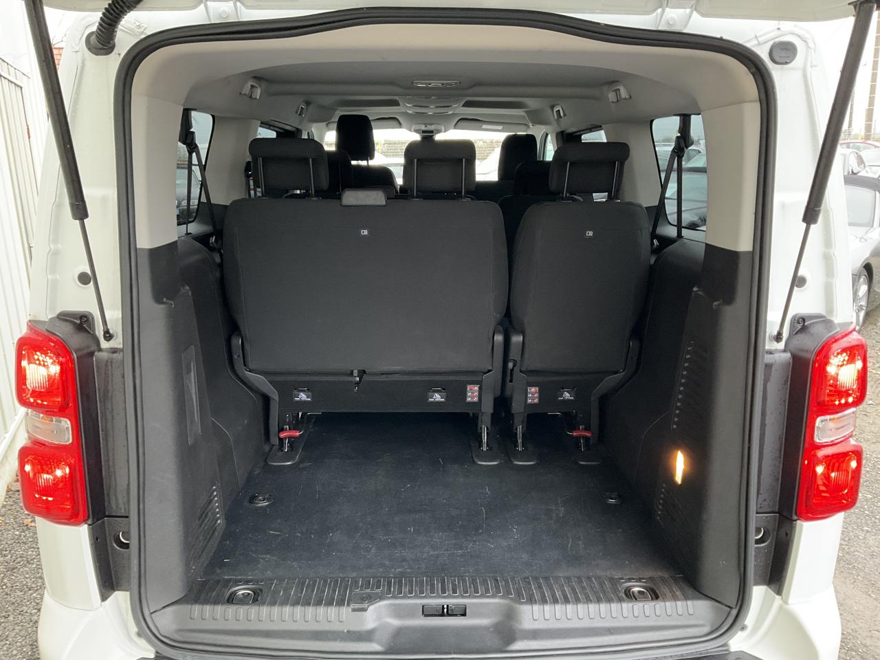 Toyota Proace 9 Places Coffre